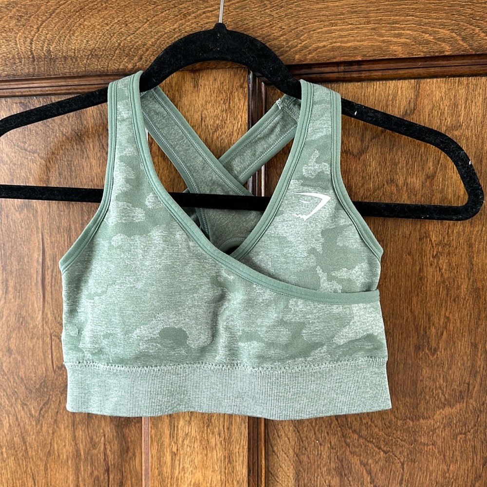 GymShark sports bra - size medium